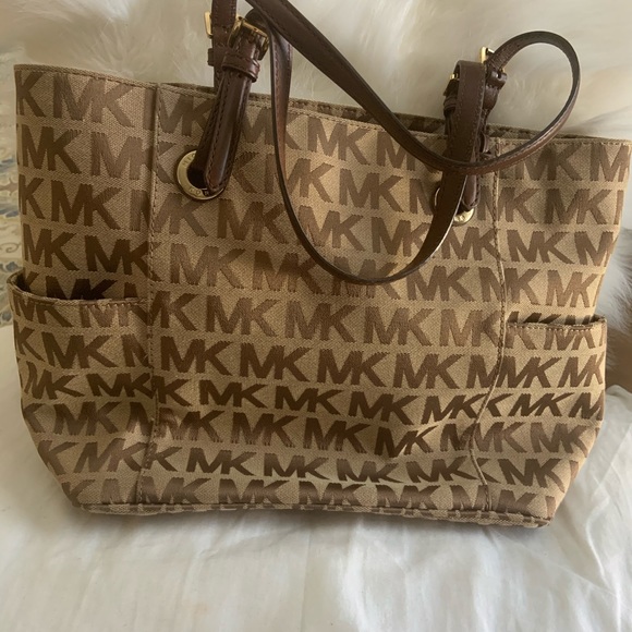 Michael Kors Tote Handbag - Picture 1 of 4